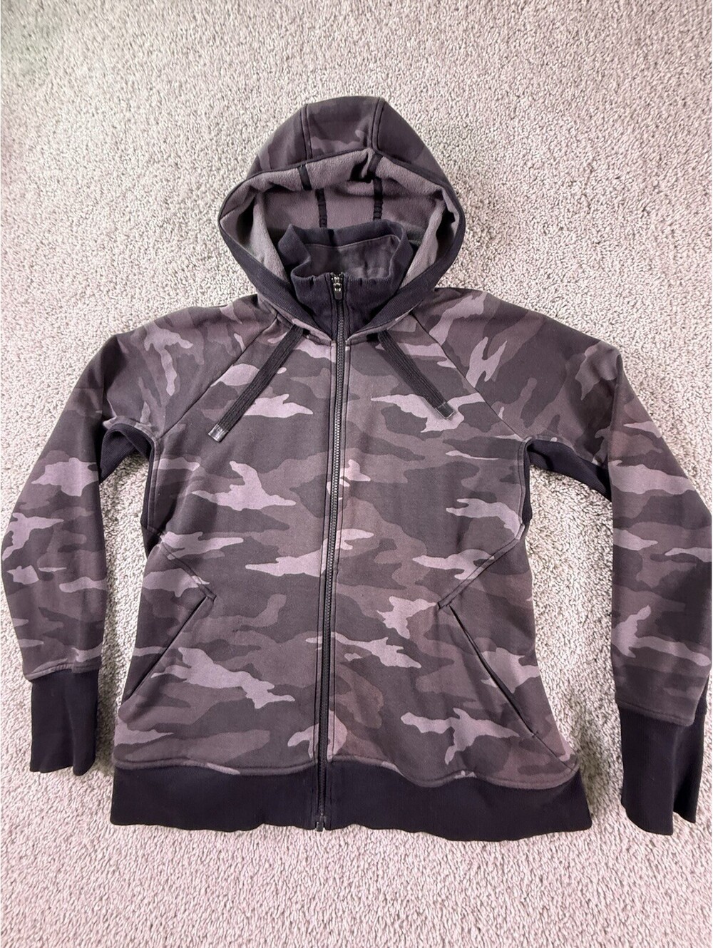 Athleta Triumph Printed Full Zip Up Hoodie Womens Large Gray Black Camo Jacket L